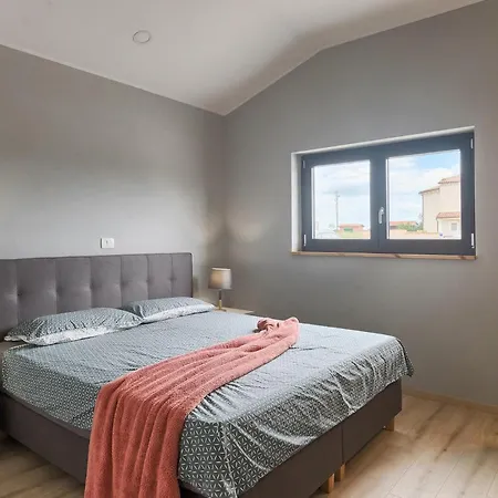 Vakantiehuis Esti Pula